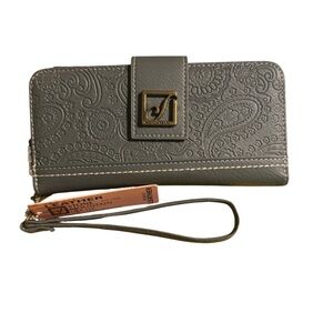 Stone Mountain Accessories Gray Embossed Wallet nwt